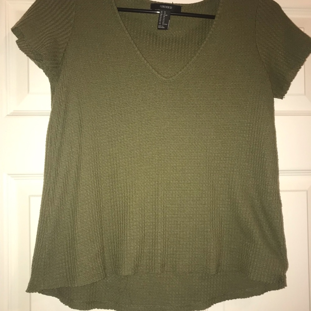Green small top.